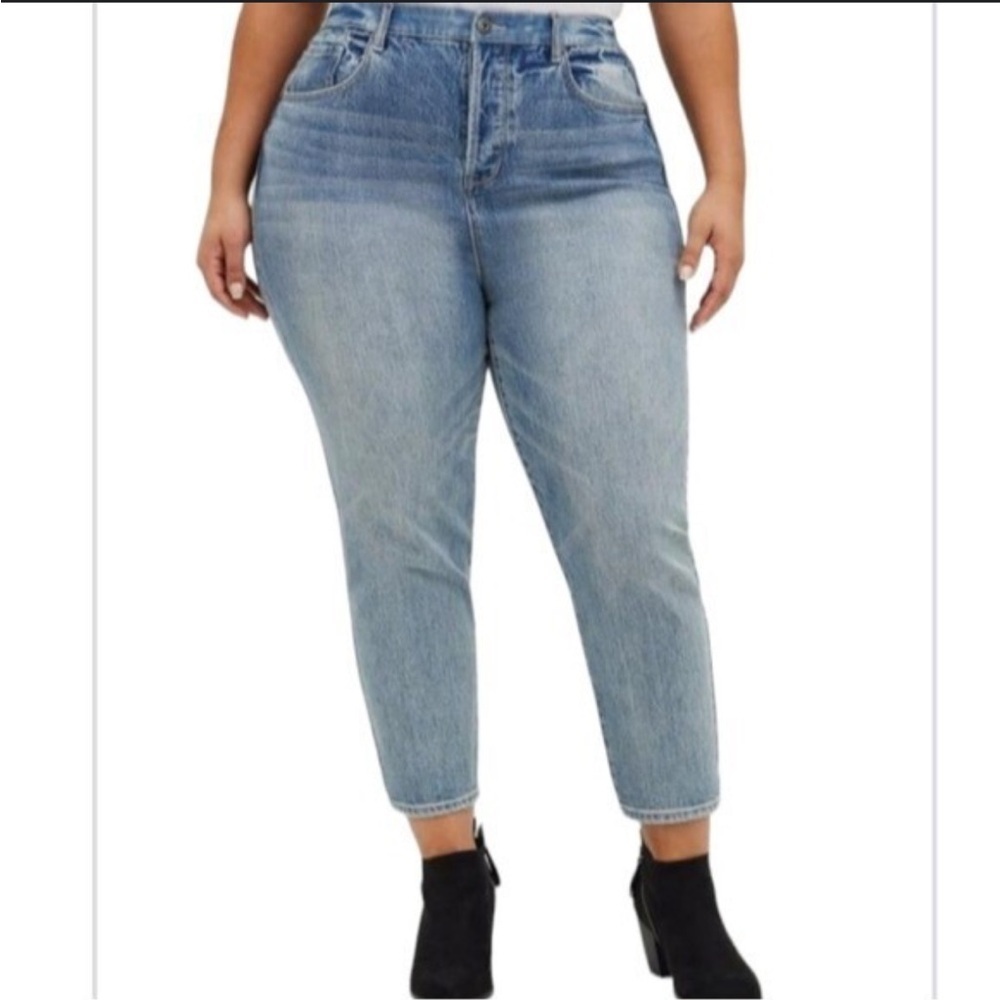 Torrid Classic Blue Women's Mom Jeans size 16R